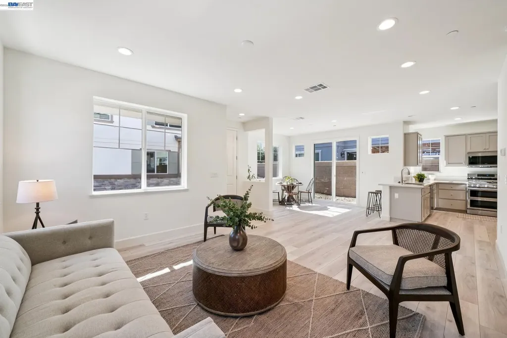 222 Mindy Way Pittsburg CA 94565