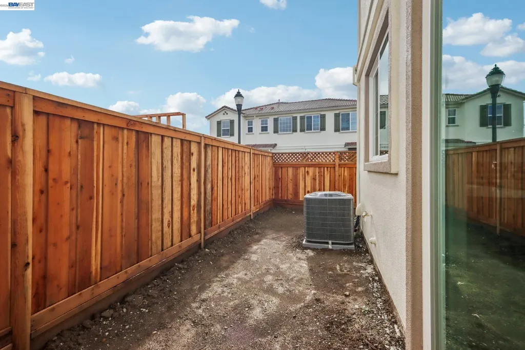 254 Mindy Way Pittsburg CA 94565