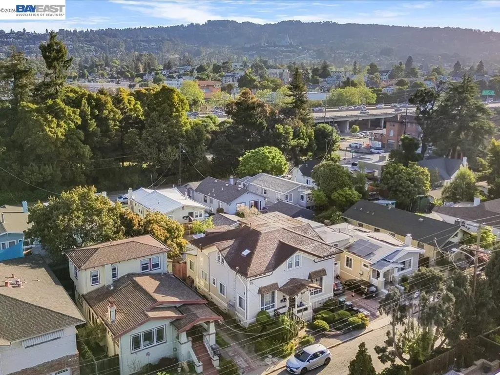 2550 Pleasant Street Oakland CA 94602