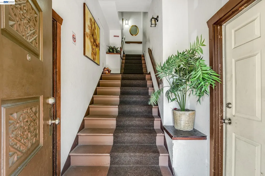 2550 Pleasant Street Oakland CA 94602