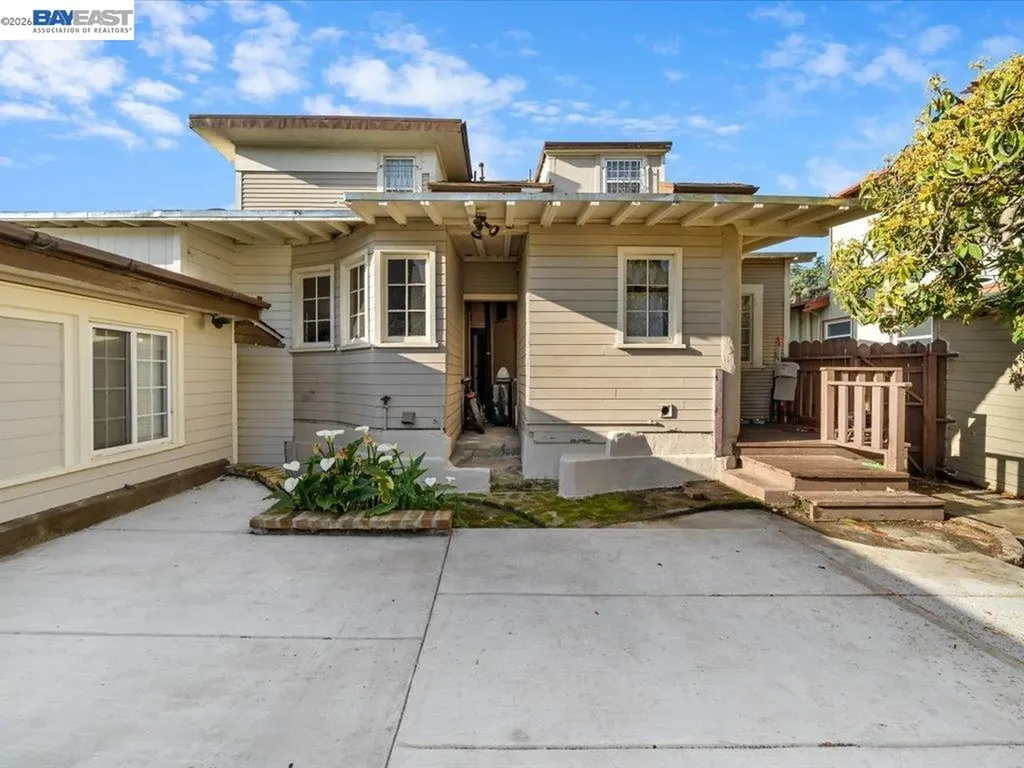 2550 Pleasant Street Oakland CA 94602