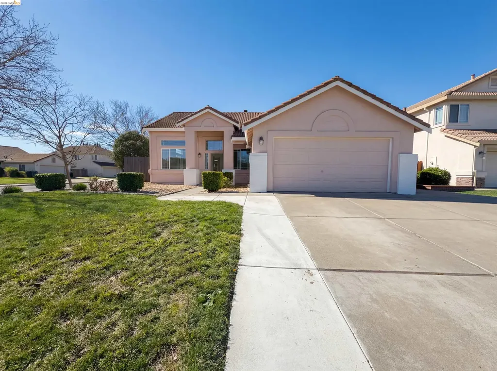 300 Perkins Court Suisun City CA 94585