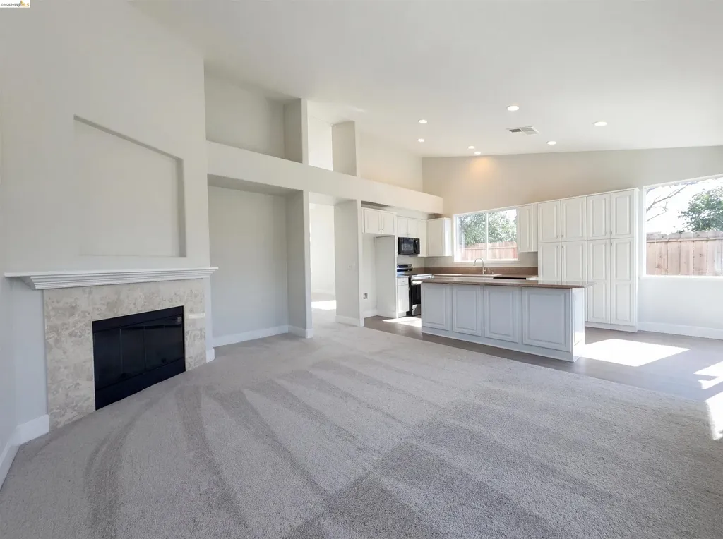 300 Perkins Court Suisun City CA 94585