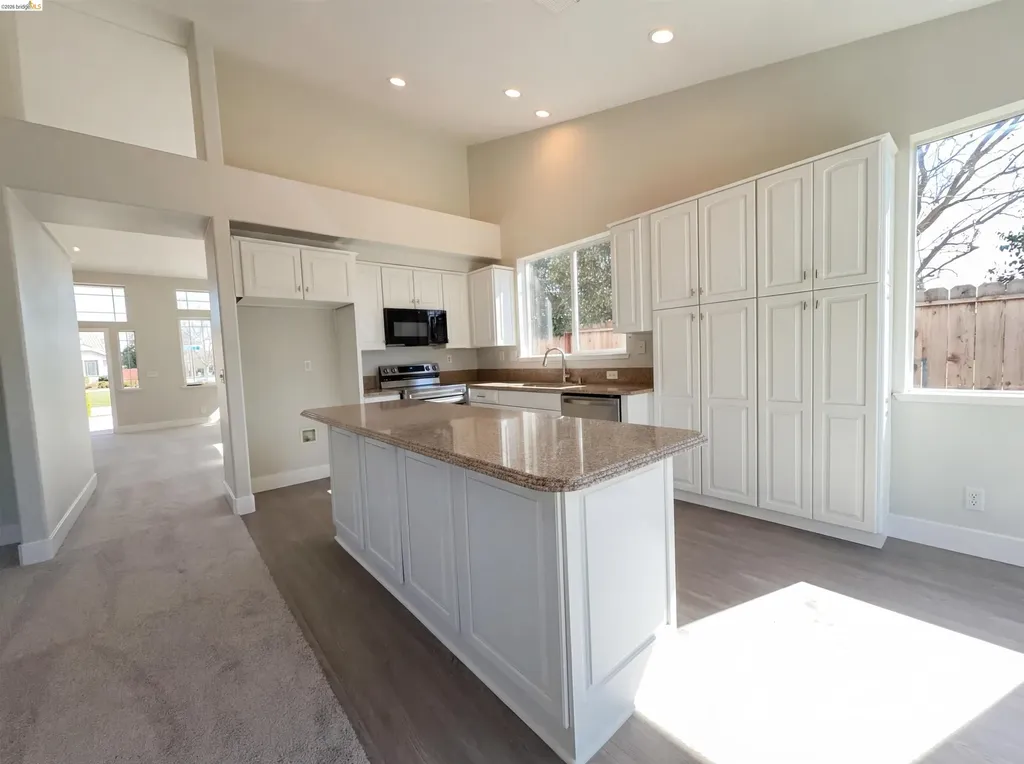 300 Perkins Court Suisun City CA 94585