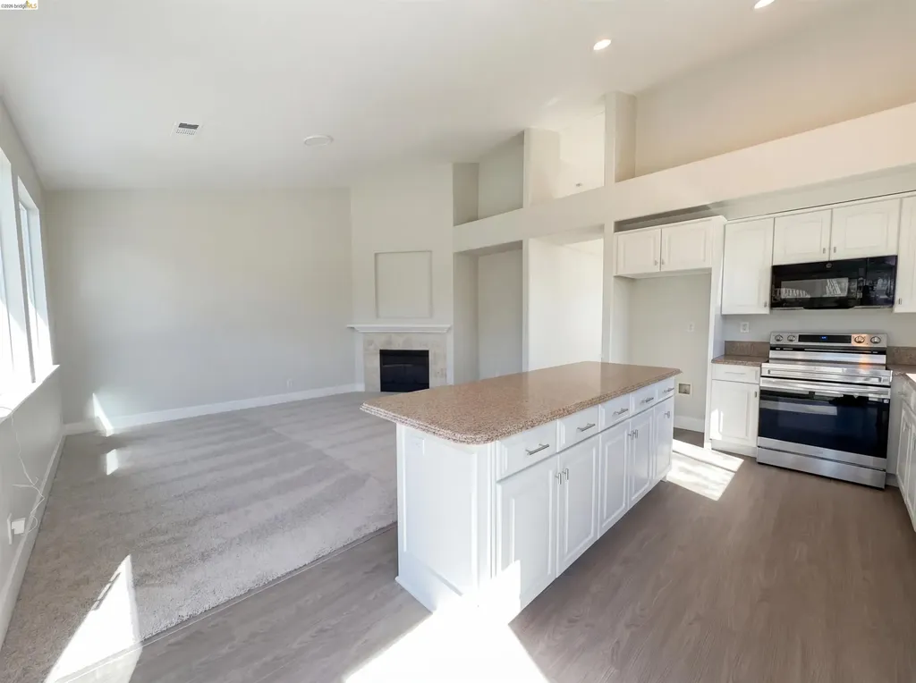 300 Perkins Court Suisun City CA 94585