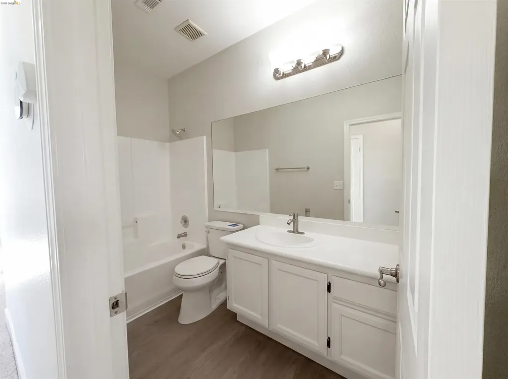 300 Perkins Court Suisun City CA 94585