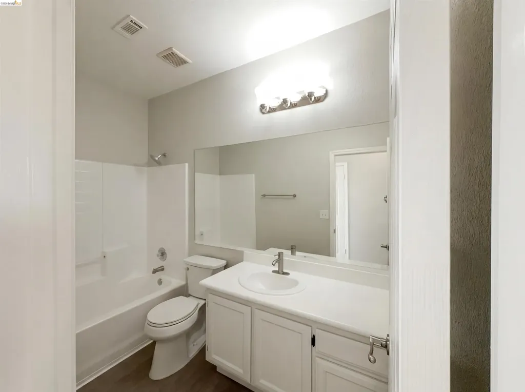 300 Perkins Court Suisun City CA 94585
