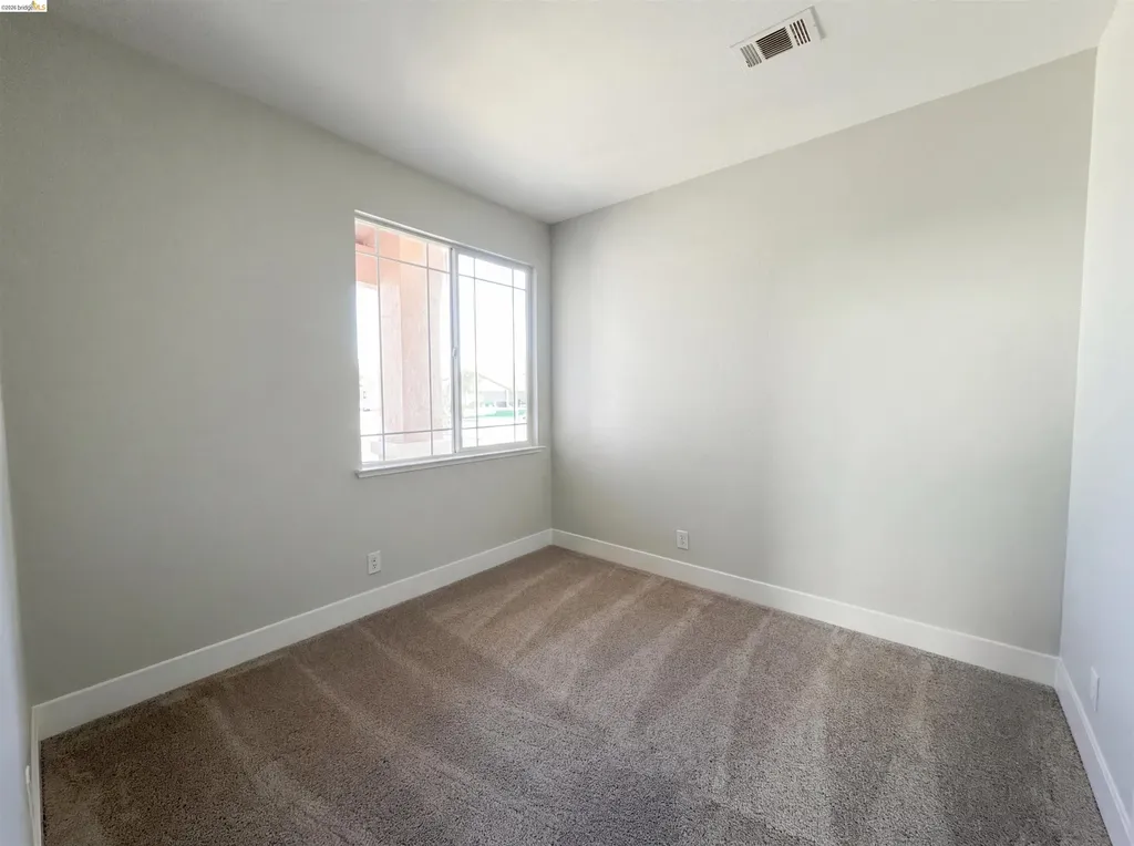 300 Perkins Court Suisun City CA 94585