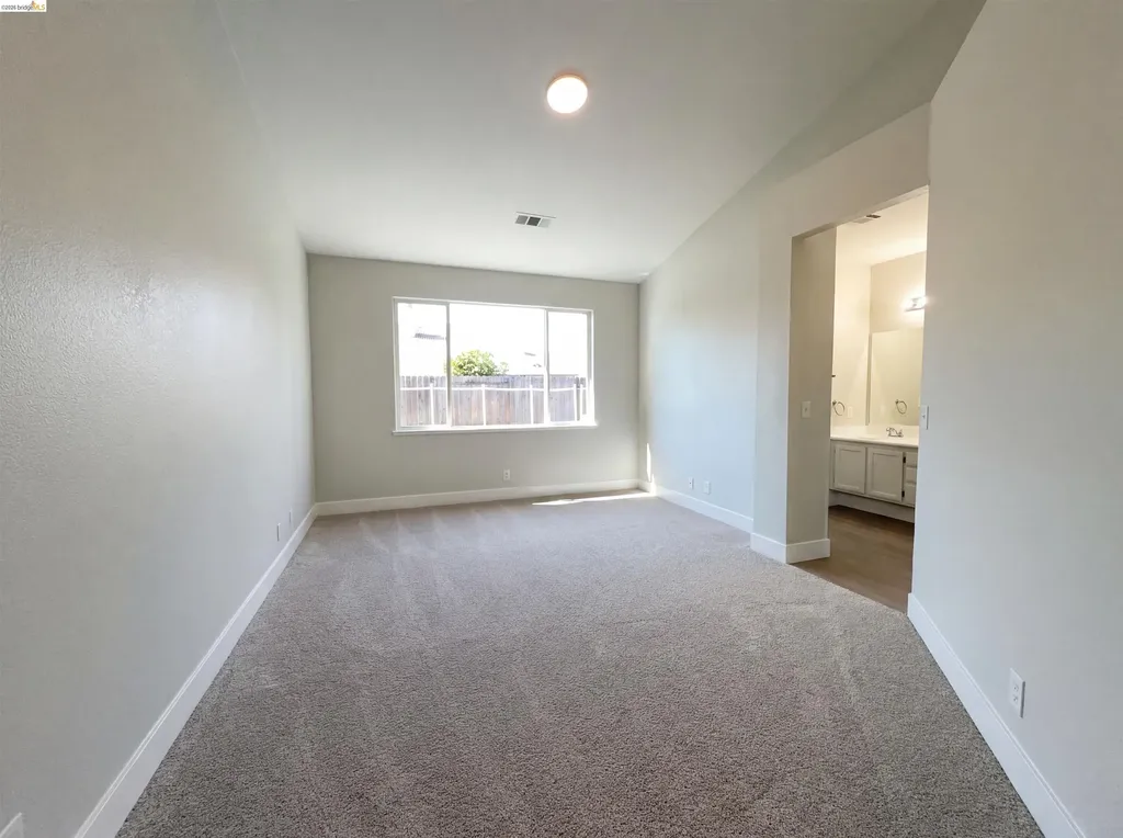 300 Perkins Court Suisun City CA 94585