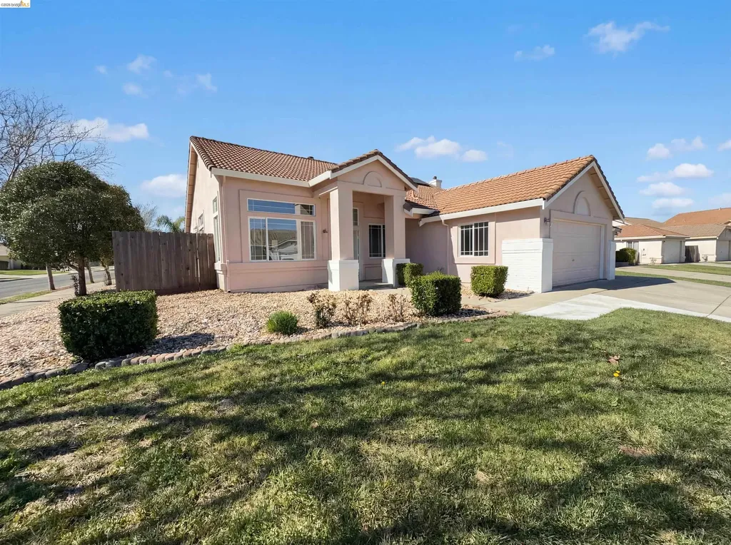 300 Perkins Court Suisun City CA 94585