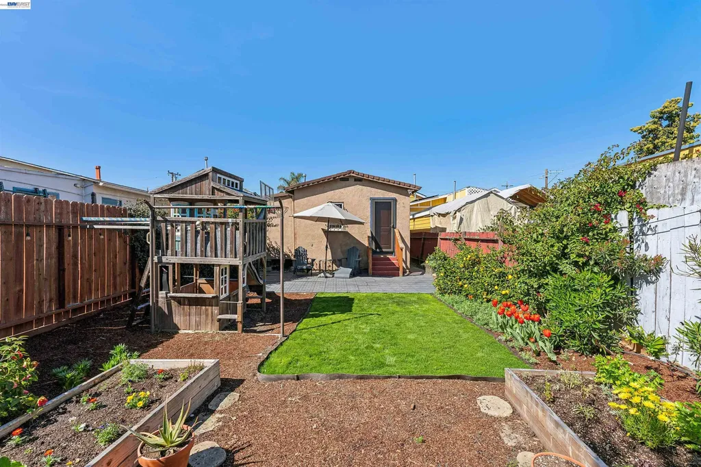 1262 94th Avenue Oakland CA 94603