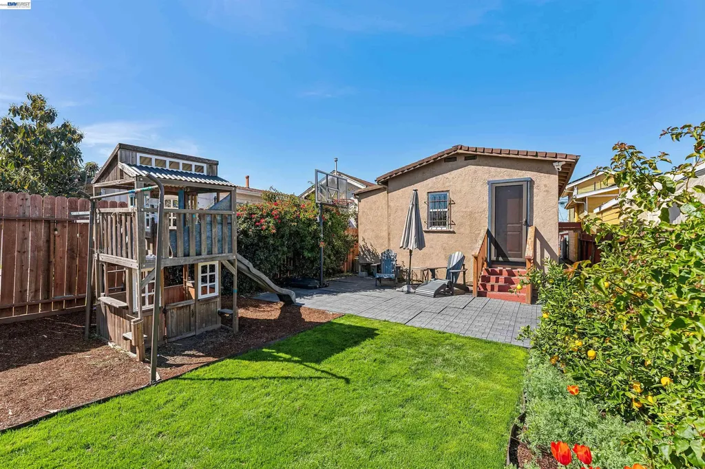 1262 94th Avenue Oakland CA 94603