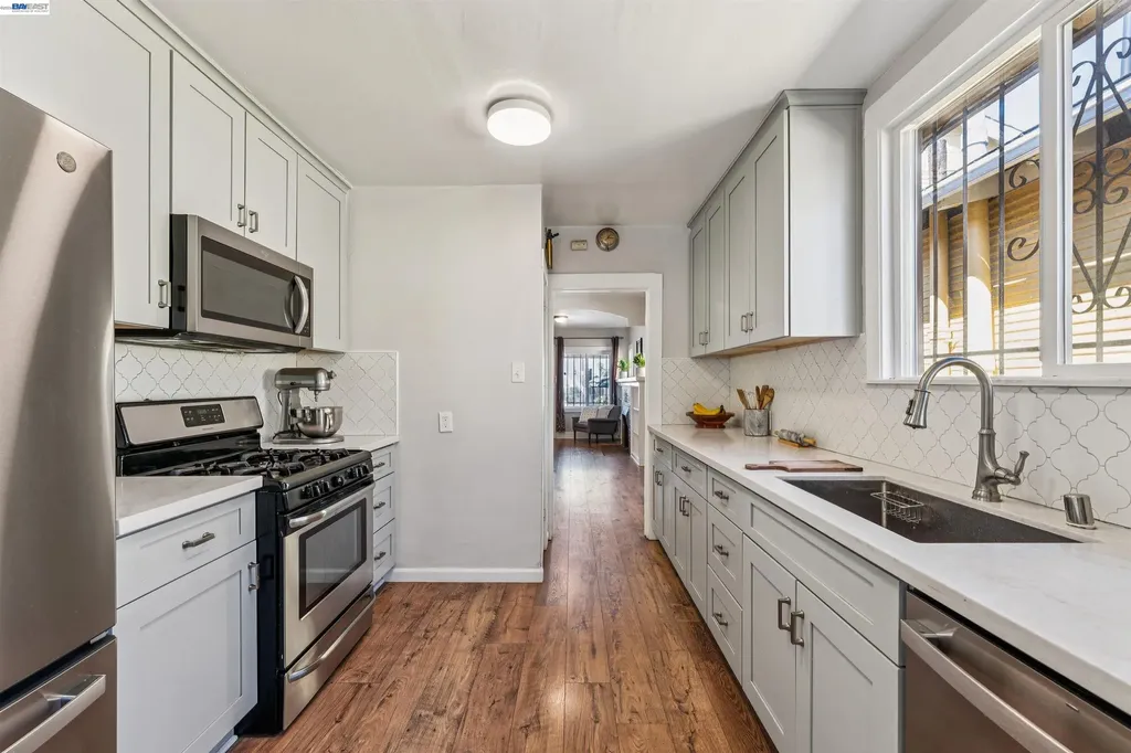 1262 94th Avenue Oakland CA 94603