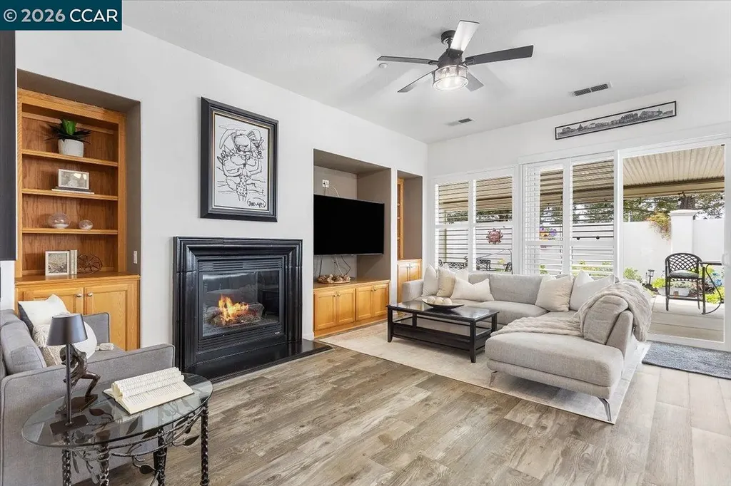 377 Street Claire Terrace Brentwood CA 94513