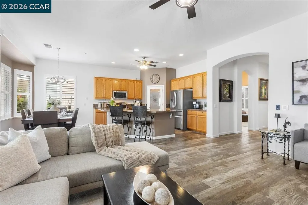 377 Street Claire Terrace Brentwood CA 94513