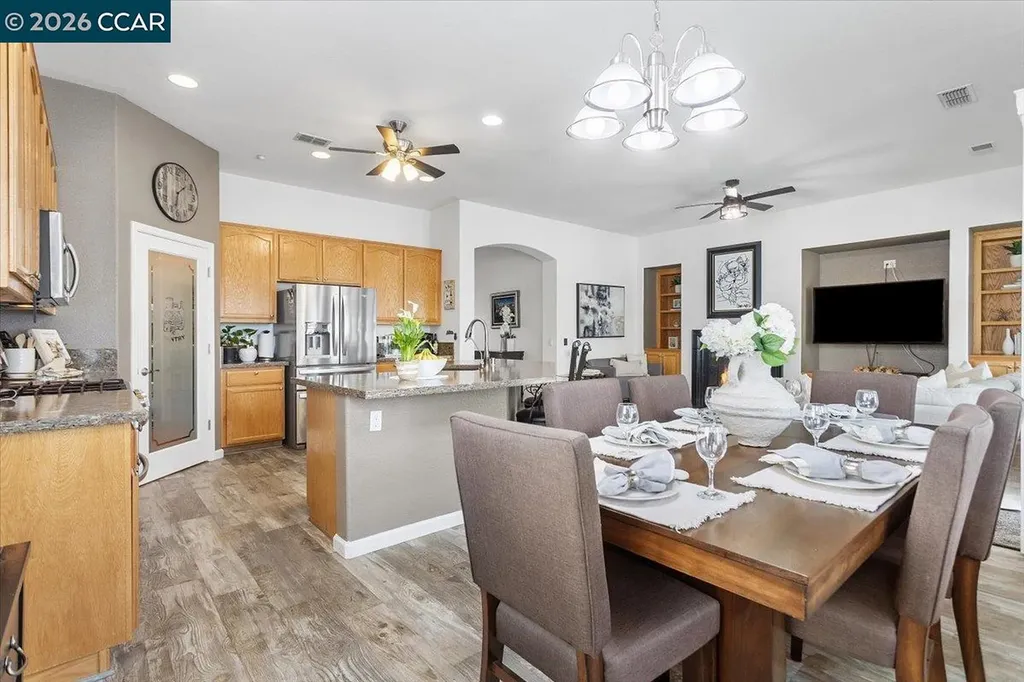 377 Street Claire Terrace Brentwood CA 94513