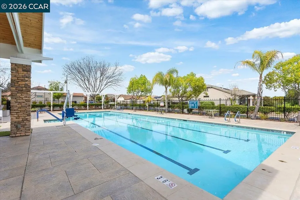 377 Street Claire Terrace Brentwood CA 94513