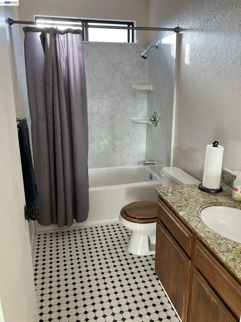181 Yachtsman Drive Vallejo CA 94591