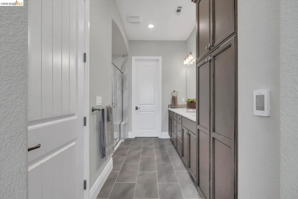 2002 Tempranillo Lane Brentwood CA 94513