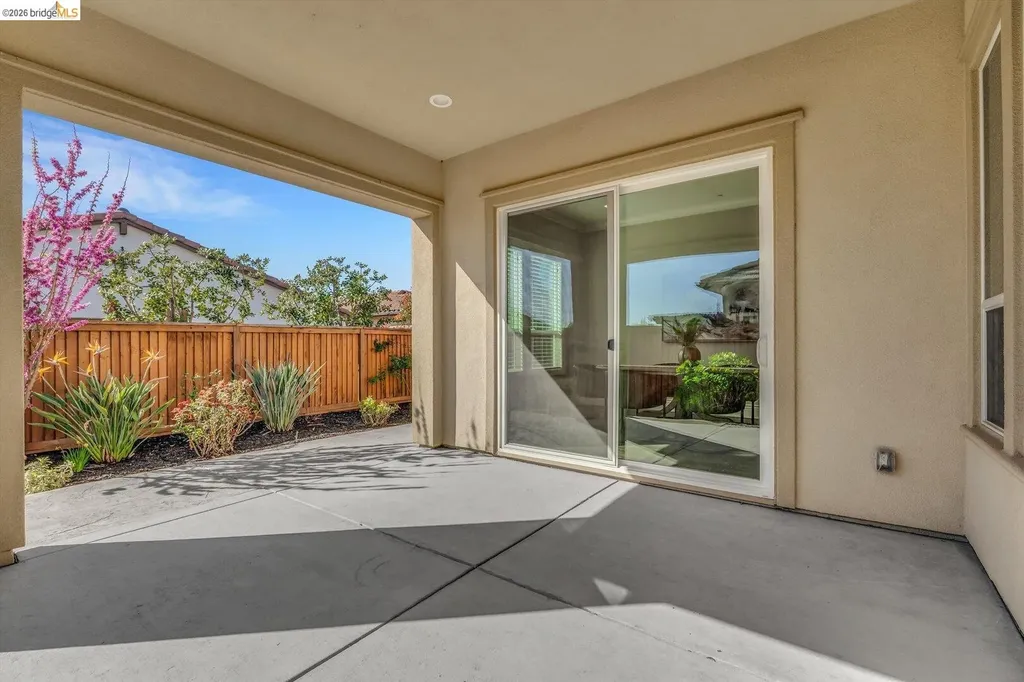 2002 Tempranillo Lane Brentwood CA 94513