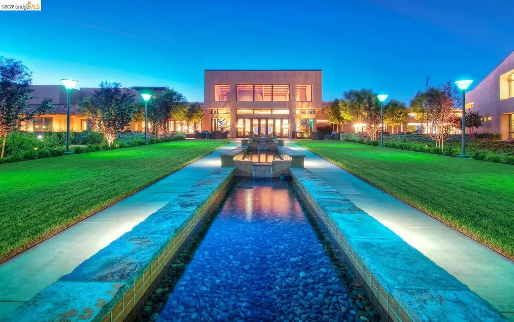 2002 Tempranillo Lane Brentwood CA 94513