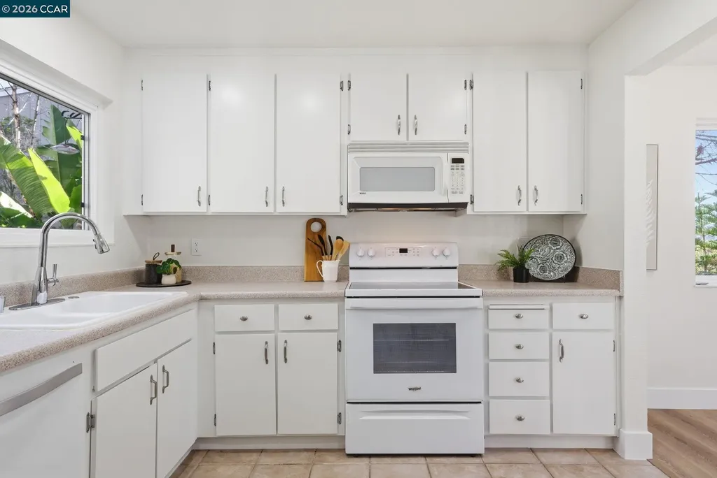 4852 Starflower Drive Martinez CA 94553