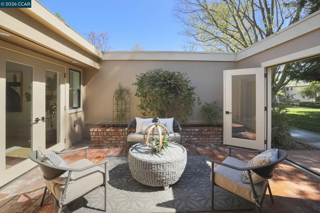 1152 Fairlawn Court Walnut Creek CA 94595