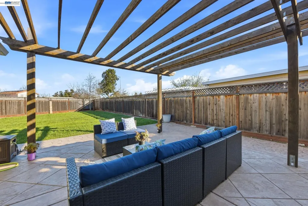 32301 Ruth Court Union City CA 94587
