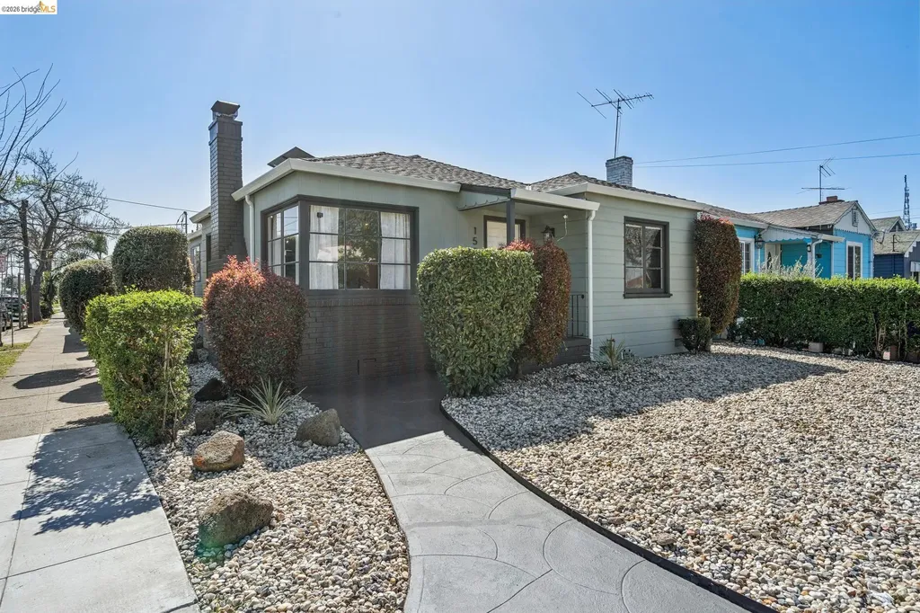 1550 Havenscourt Boulevard Oakland CA 94621