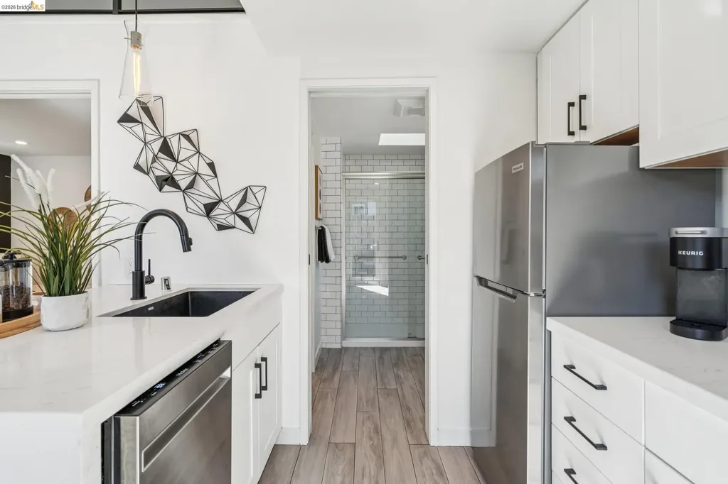 1550 Havenscourt Boulevard Oakland CA 94621