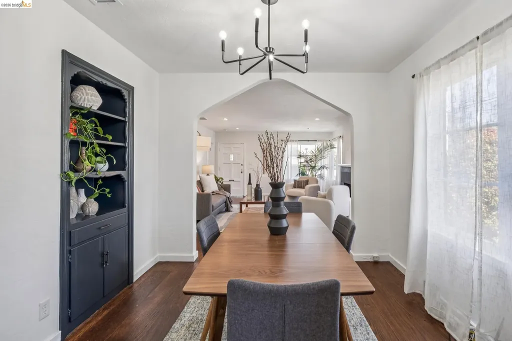 1550 Havenscourt Boulevard Oakland CA 94621