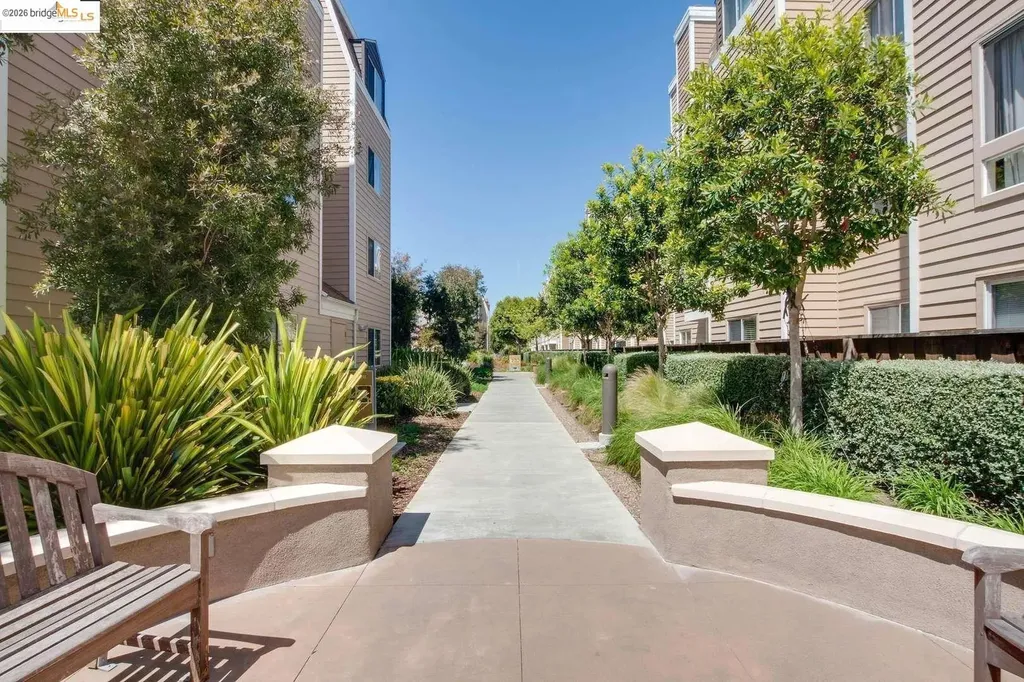 6400 Christie Avenue Emeryville CA 94608