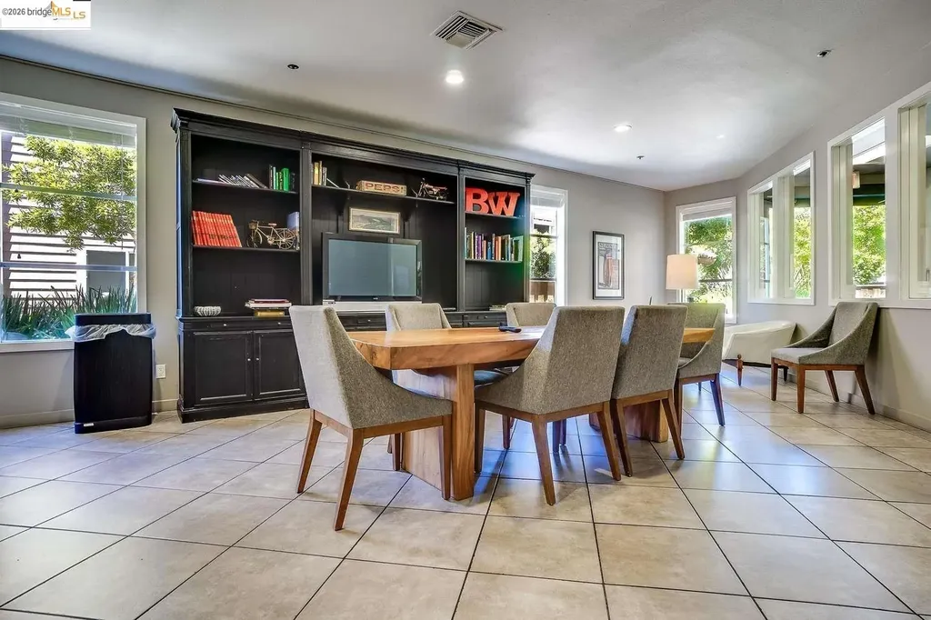 6400 Christie Avenue Emeryville CA 94608