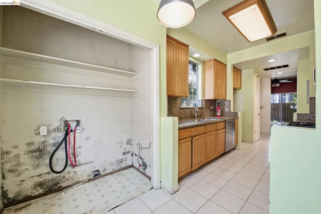 1496 Adeline Street Oakland CA 94607
