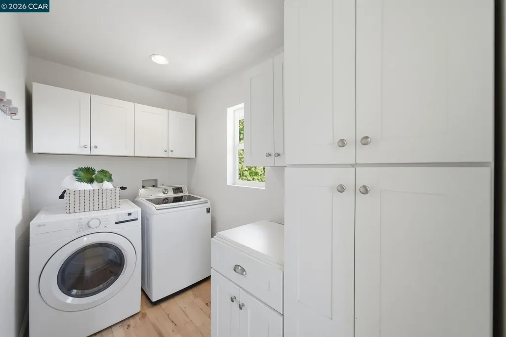 102 Hillcrest Drive Orinda CA 94563