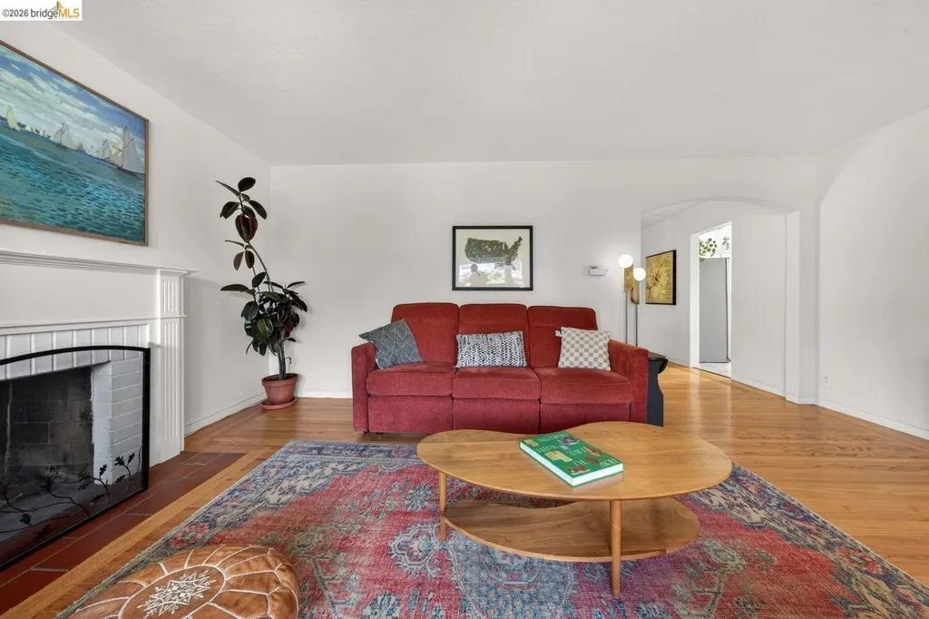 3734 Mcclelland Street Oakland CA 94619