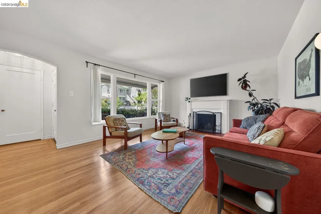 3734 Mcclelland Street Oakland CA 94619