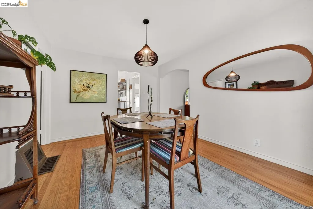 3734 Mcclelland Street Oakland CA 94619