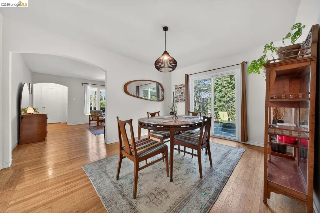 3734 Mcclelland Street Oakland CA 94619