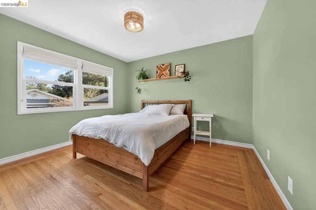3734 Mcclelland Street Oakland CA 94619