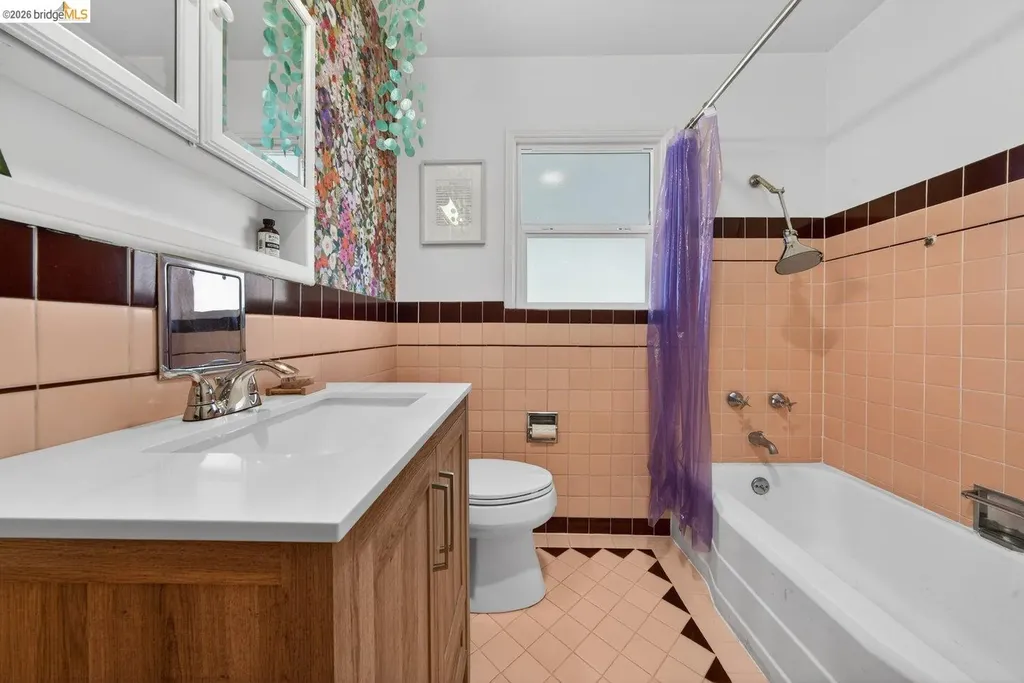 3734 Mcclelland Street Oakland CA 94619