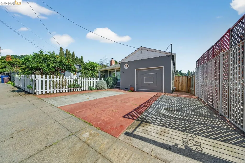 3734 Mcclelland Street Oakland CA 94619