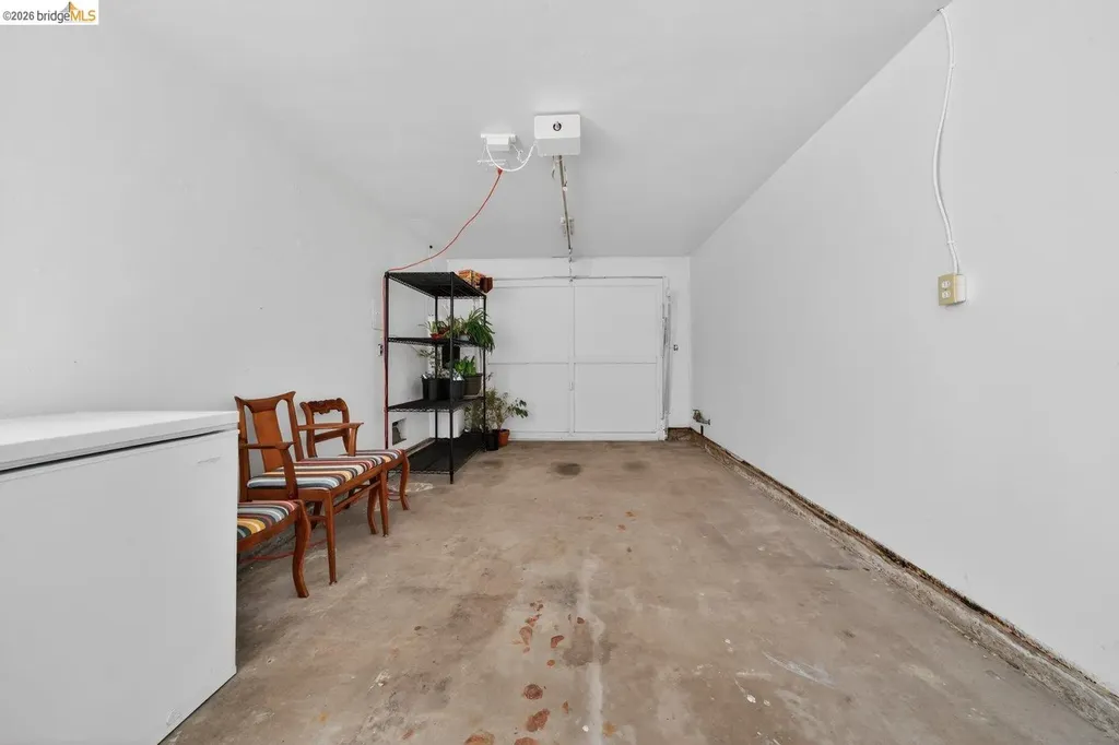 3734 Mcclelland Street Oakland CA 94619