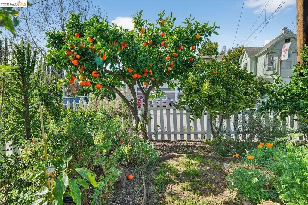 3734 Mcclelland Street Oakland CA 94619