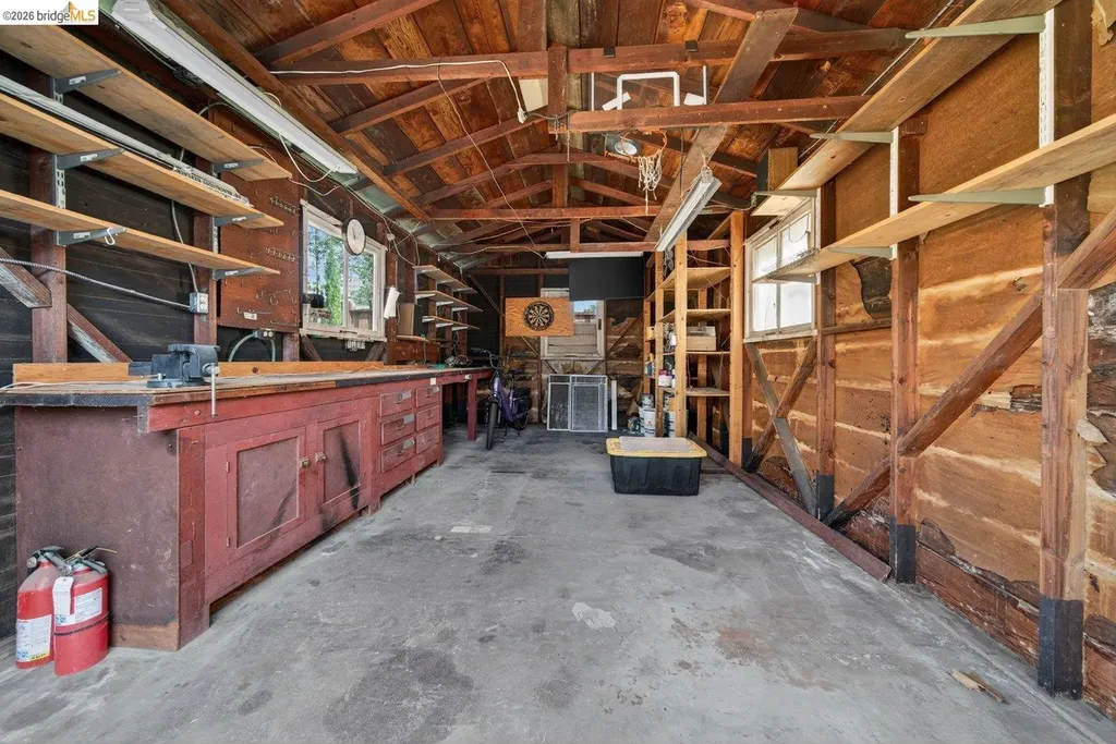 3734 Mcclelland Street Oakland CA 94619