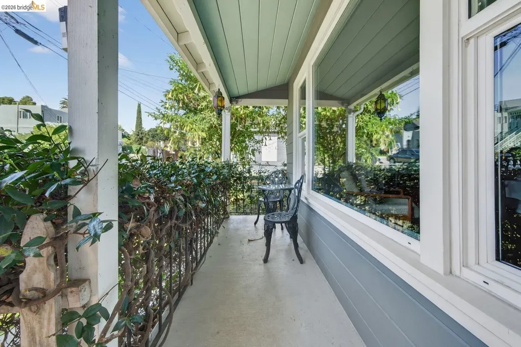 3734 Mcclelland Street Oakland CA 94619