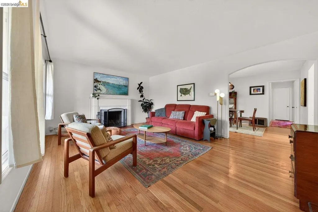 3734 Mcclelland Street Oakland CA 94619