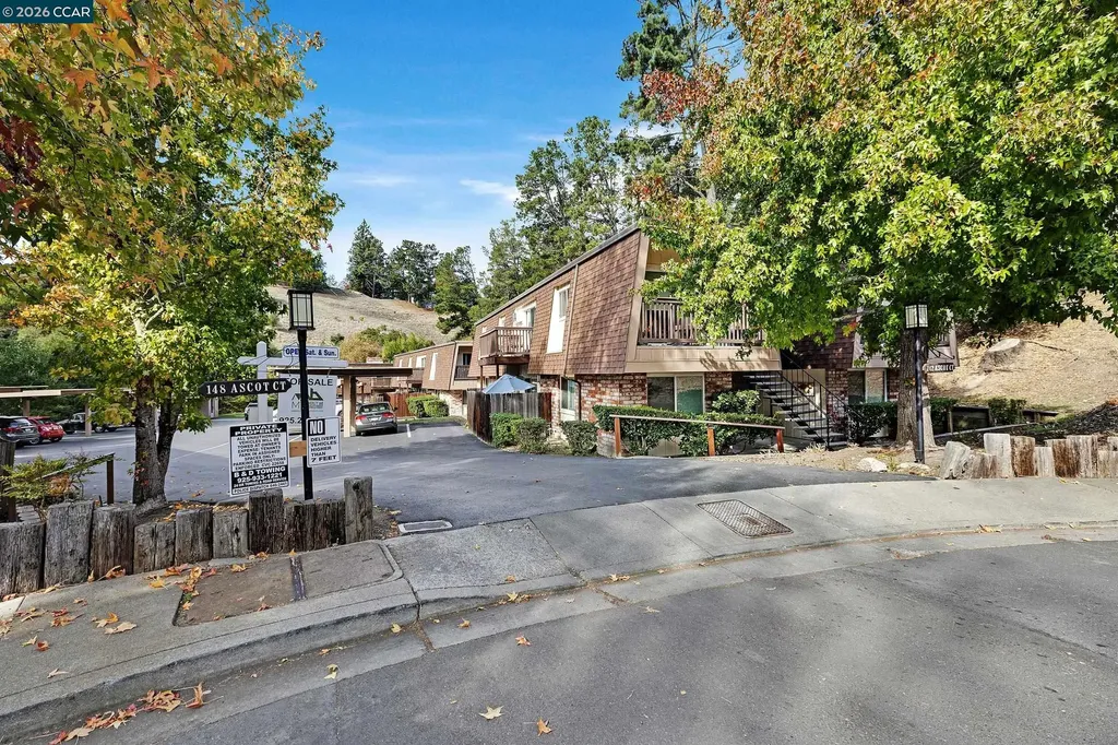 146 Ascot Court Moraga CA 94556