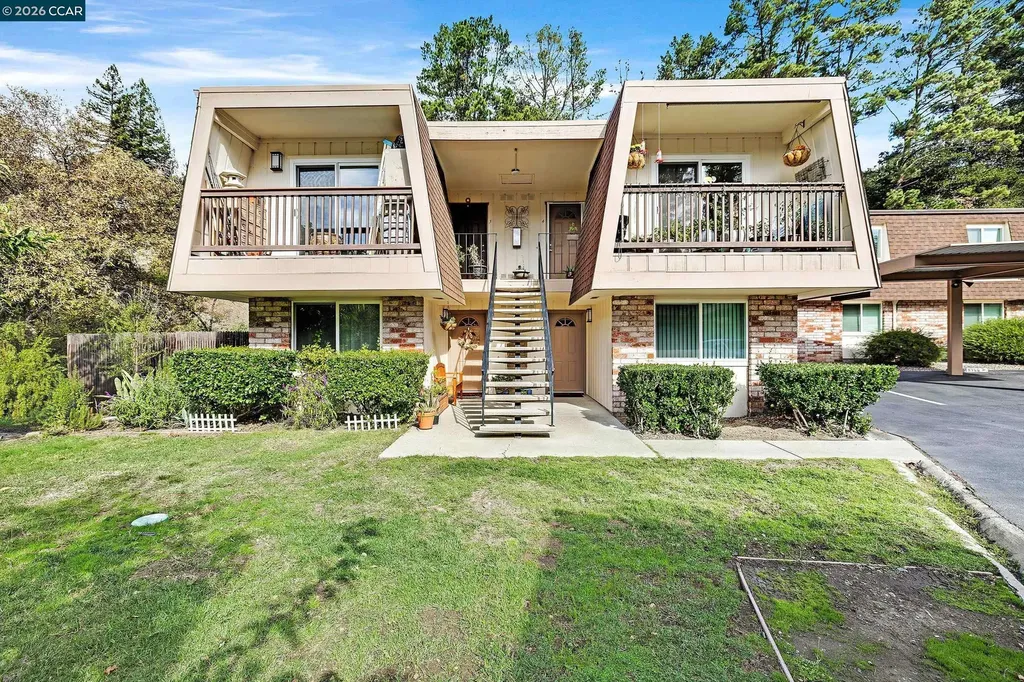 146 Ascot Court Moraga CA 94556
