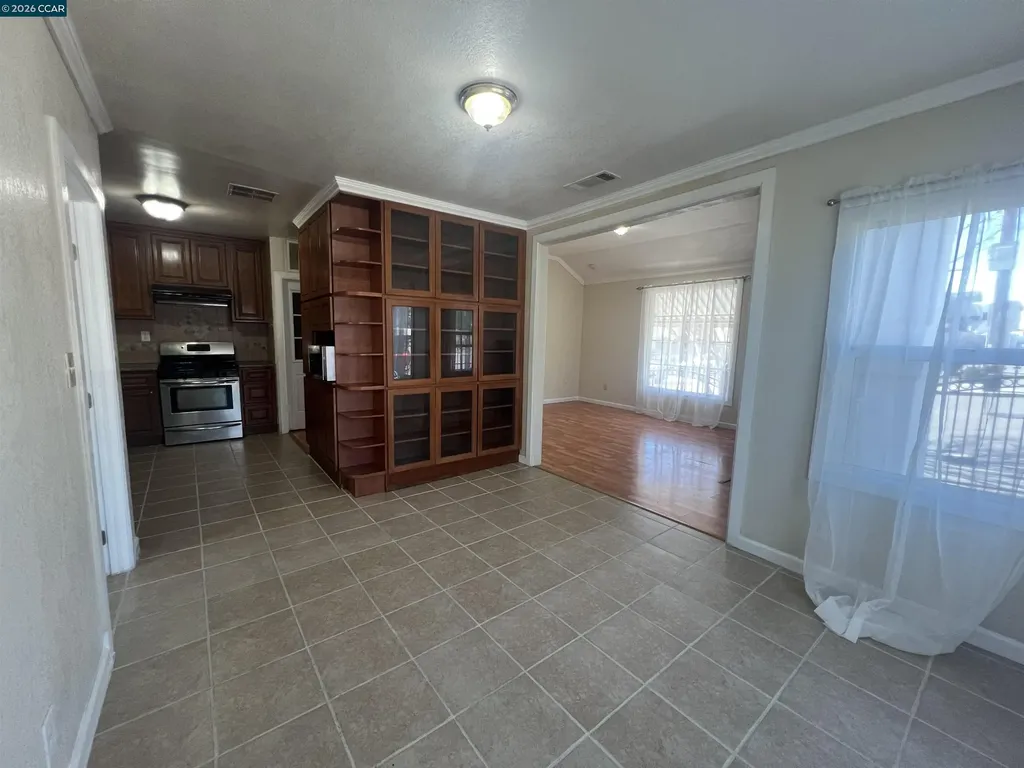 1954 48th Avenue Oakland CA 94601